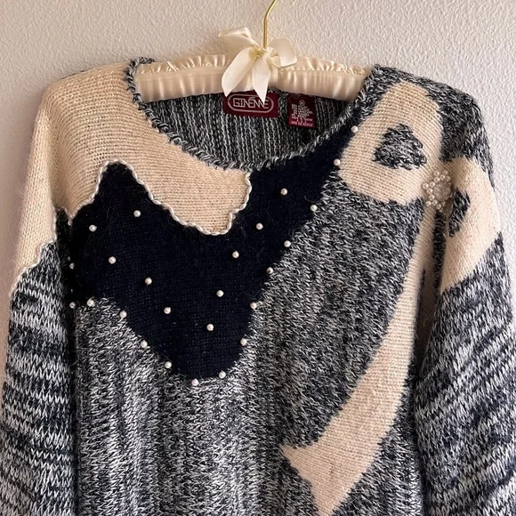 Vintage 1980s Gray Sweater With Bow Trompe L'œil (M/L) - Picture 6 of 10